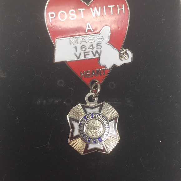 VFW 1645 Massachusetts Veterns of Foreign Wars Pin - Picture 3 of 8